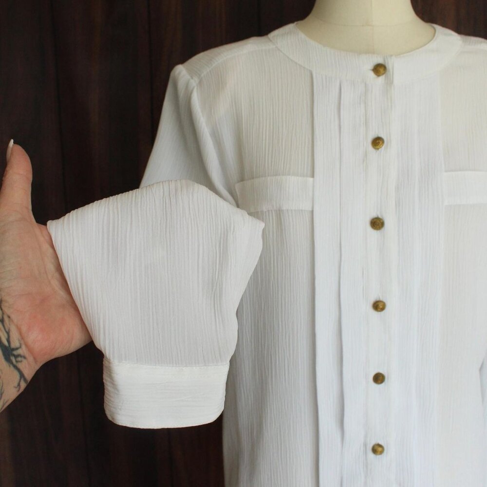 Vintage 1980s 1990s Blouse, Volup Laura & Jayne White Button Down Shirt, Grandma - Picture 4 of 10